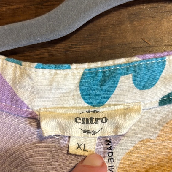 Entro Multicolor Abstract Blouse - Picture 2 of 3